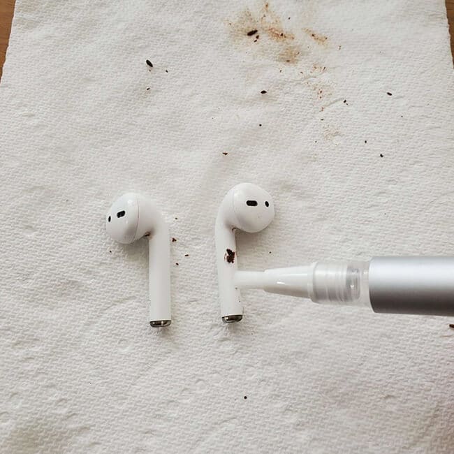 how to clean your airpods on dirty toilet step 2